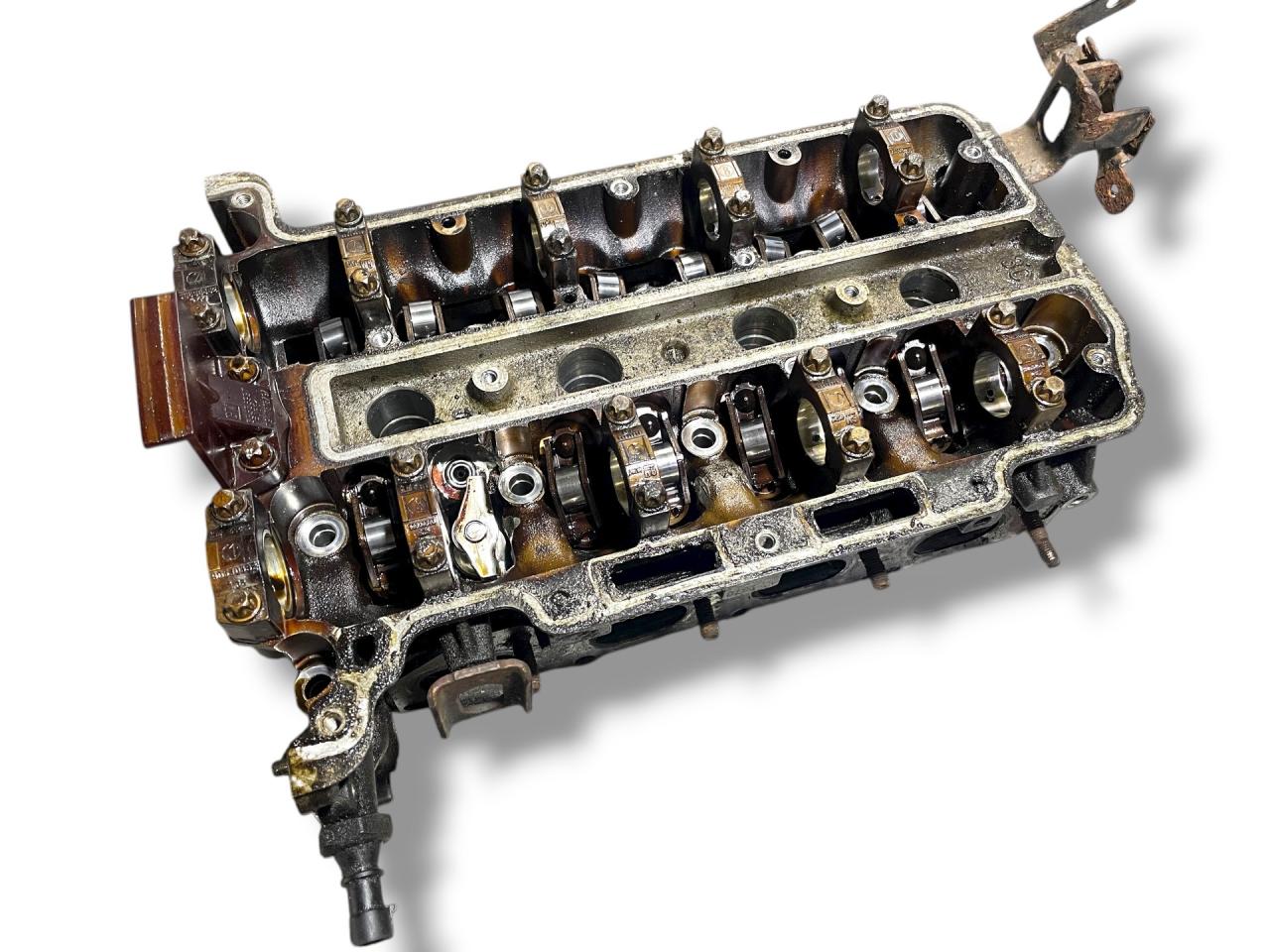 головка блока цилиндров Opel Astra H 2007, 1.4 л., Z 14 XEP, бензин, 5МКПП, starsilber iii / 2au, хетчбэк 5 дв., передний привод, правый руль, 55355430, 55568429 - фото №1