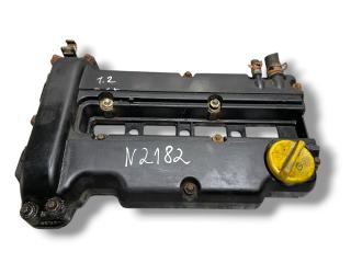 клапанная крышка Opel Corsa D 2009, 1.2 л., Z 12 XEP, бензин, 5МКПП, magmarot / 547, хетчбэк 3 дв., передний привод, правый руль, 55351461