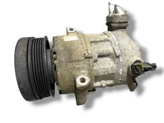 компрессор кондиционера Opel Corsa D 2010, 1.2 л., A 12 XER, бензин, 5МКПП, silbersee / 179, хетчбэк 5 дв., передний привод, правый руль, 55701200