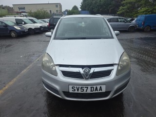 Opel Zafira 2 поколение (B)