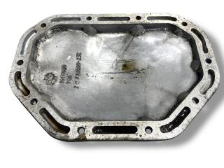 поддон КПП Opel Astra J 2010, 1.6 л., A 16 XER, бензин, 5МКПП, lichtsilber / gbj, хетчбэк 5 дв., передний привод, правый руль, 90199030