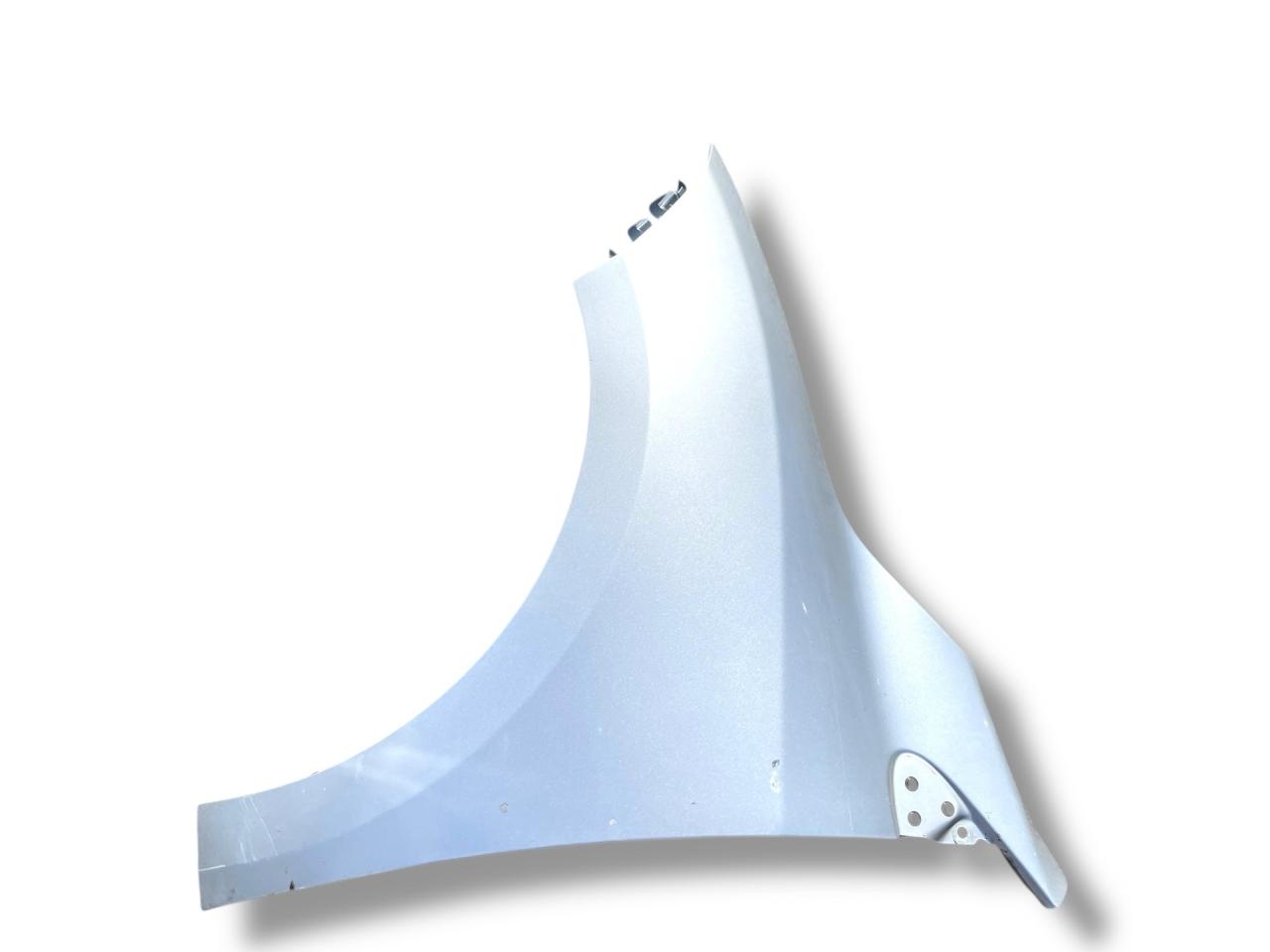 крыло переднее левое Renault Megane 3 поколение 2009, 1.6 л., K4M 848, бензин, 5МКПП, gris eclipse / teb66, хетчбэк 5 дв., передний привод, правый руль, 8200993338 - фото №1