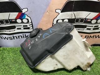 бачок омывателя BMW Z4 E85 2003, 3.0 л., M54 B30 (306S3), бензин, АКПП, sterling-grau metallic (472), родстер, задний привод, правый руль, 61667110853
