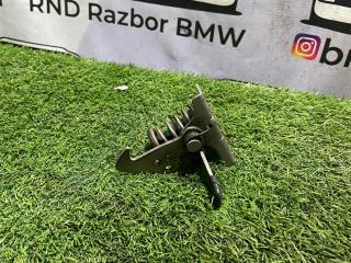захватный крюк капота BMW 5 серия E60/E61 [рестайлинг] E61 2008, 3.0 л., N52 B30 AF, бензин, АКПП, carbon-schwarz (416), универсал, задний привод, правый руль, 51237034258