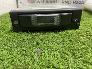 CD-чейнджер BMW 5 серия E60/E61 E60 2003, 2.5 л., M54 B25 (256S5), бензин, АКПП, alpinweiss 3(300), седан, задний привод, правый руль, 65126938975