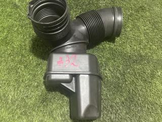 патрубок воздушного фильтра BMW 5 серия E60/E61 E60 2004, 3.0 л., M54 B30 (306S3), бензин, АКПП, темно-зелёный, седан, задний привод, 13717521034