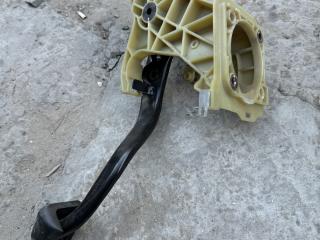 педаль тормоза BMW M6 E63/E64 2006, 5.0 л., S85 B50 A, бензин, робот, 475 black sapphire metallic, купе, задний привод, 35106759944