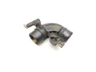 патрубок интеркулера Mercedes-Benz M-Класс W163 [рестайлинг] 2002, 2.7 л., CDi, OM 612.963, дизель, 6МКПП, brillantsilber / 744, внедорожник 5 дв., полный привод, правый руль, A1635011124