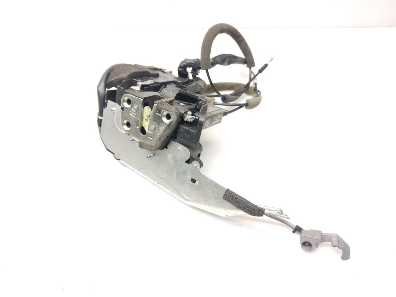 замок двери передней правой Mazda CX-7 1 поколение ER 2008, 2.3 л., Ti, L3-VDT, бензин, 6МКПП, moist silver / 30s, внедорожник 5 дв., полный привод, правый руль, EG45-58-310E - фото №1