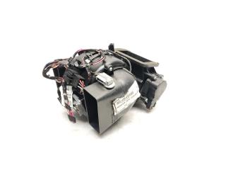 моторчик печки Mercedes-Benz M-Класс W163 [рестайлинг] 2001, 2.7 л., CDi, OM 612.963, дизель, АКПП, brillantsilber / 744, внедорожник 5 дв., полный привод, правый руль, A1638300308