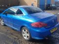 спойлер Peugeot 307CC 1 поколение 2004, 2.0 л., i, RFN (EW10J4), бензин, 5МКПП, bleu recife / kmf, кабриолет, передний привод, правый руль, 9651251577 - фото №3
