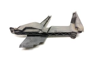 крепление фары левой BMW X3 E83 [рестайлинг] 2007, 2.0 л., D, M47N 204 D4, дизель, 6МКПП, black saphir / 475, внедорожник 5 дв., полный привод, правый руль, 1301073024