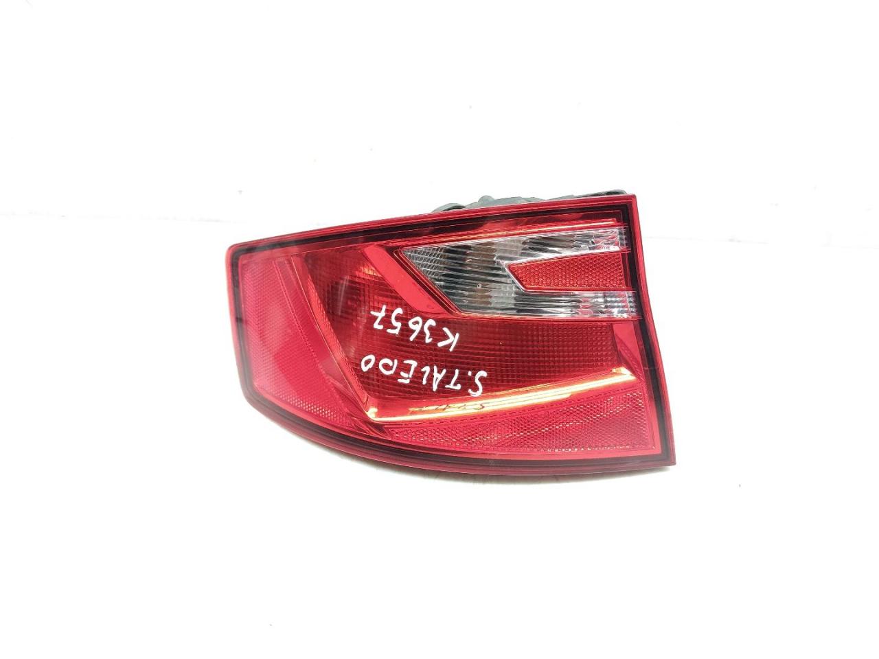 фонарь задний левый SEAT Toledo 4 поколение KG 2014, 1.6 л., TDi, CAYC, дизель, 5МКПП, rojo pasion / lf3k, лифтбэк, передний привод, правый руль, 6JH945095B - фото №1