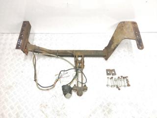 прицепное устройство (фаркоп) Honda CR-V 2 поколение [рестайлинг] RD9 2005, 2.2 л., cTDi, N22A2, дизель, 6МКПП, eternal blue / b96p, внедорожник 5 дв., полный привод, правый руль