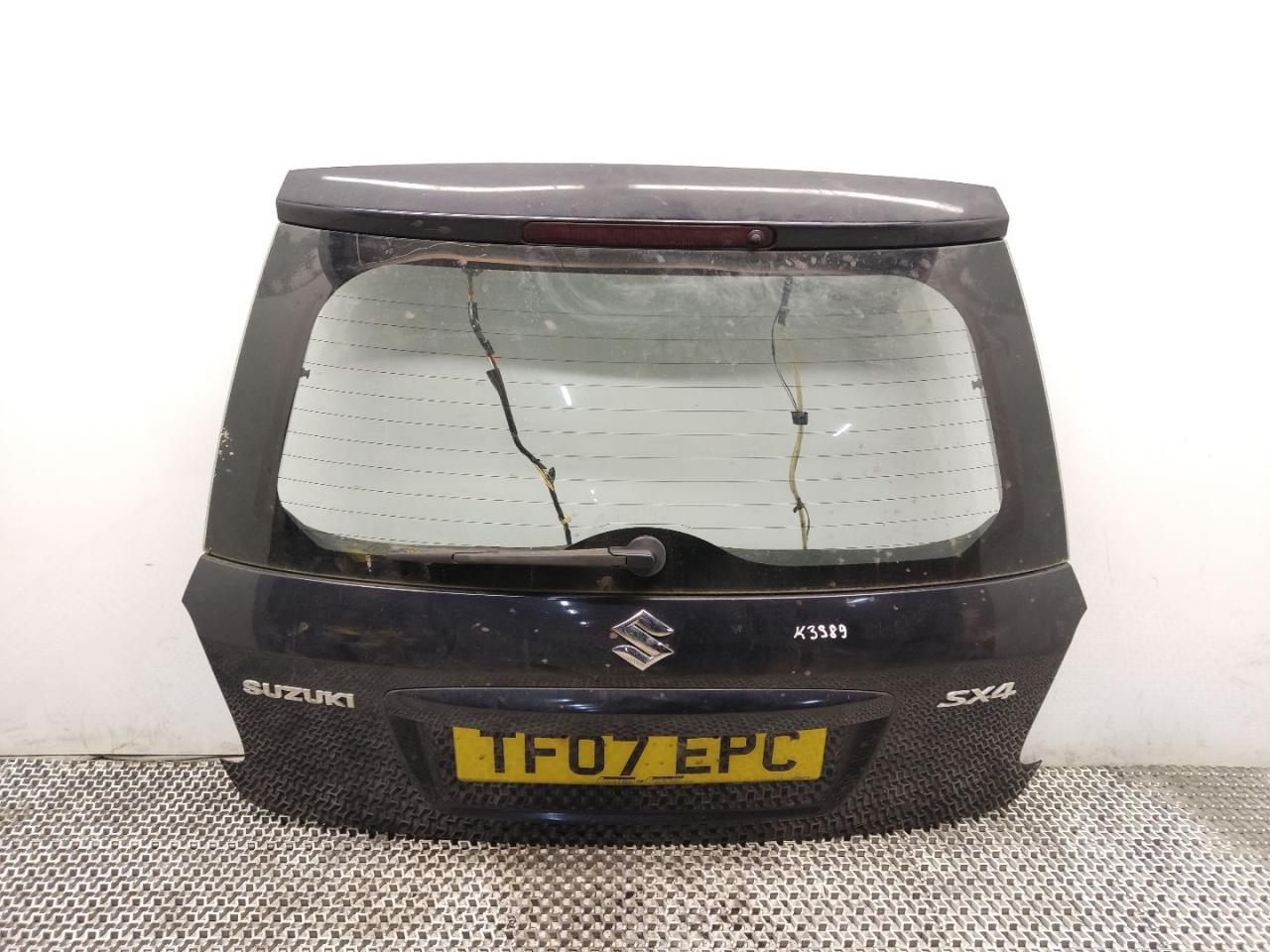 крышка багажника (дверь 3-5) Suzuki SX4 1 поколение 2007, 1.6 л., i, M16A, бензин, 5МКПП, blueish black / zj3, хетчбэк 5 дв., передний привод, правый руль, 69100-81810 - фото №1