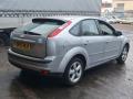 спойлер Ford Focus 2 поколение 2007, 1.6 л., i, HWDA, бензин, 5МКПП, moondust silver, хетчбэк 5 дв., передний привод, правый руль, 4M51-A44210-AK - фото №4