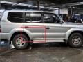 молдинг двери задней правой Toyota Land Cruiser Prado 2 поколение J90 1998, 3.0 л., TD, 1KZ-TE, дизель, АКПП, silver / k73, внедорожник 5 дв., полный привод, правый руль, 75075-60010 - фото №3