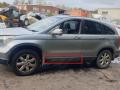 молдинг двери передней левой Honda CR-V 3 поколение RE6 2007, 2.2 л., cTDi, N22A2, дизель, 6МКПП, whistler silver / nh711m, внедорожник 5 дв., полный привод, правый руль, 75322-SWW - фото №3