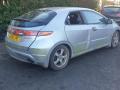 брызговик Honda Civic 8 поколение FK2 2006, 1.8 л., i-VTEC, R18A2, бензин, 6МКПП, alabaster silver / nh700m, хетчбэк 5 дв., передний привод, правый руль - фото №4