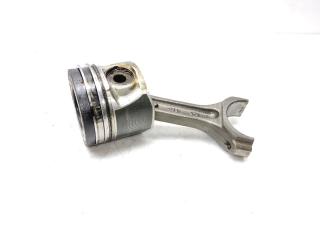 поршень Kia Carens 1 поколение [рестайлинг] FC 2004, 2.0 л., CRDi, D4EA, дизель, 5МКПП, серебро, хетчбэк 5 дв., передний привод, правый руль