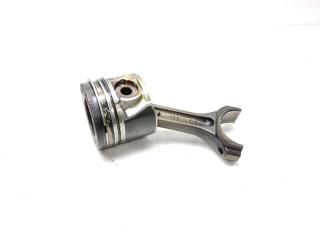 поршень Kia Carens 1 поколение [рестайлинг] FC 2004, 2.0 л., CRDi, D4EA, дизель, 5МКПП, серебро, хетчбэк 5 дв., передний привод, правый руль