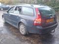 брызговик Volvo V50 1 поколение 2005, 2.0 л., D, D 4204 T, дизель, 6МКПП, синий, универсал, передний привод, правый руль, 08698148, 08698147 - фото №3