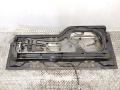 борт откидной Land Rover Discovery 3 поколение L319 2007, 2.7 л., TD, 276DT, дизель, АКПП, russ black / lrc697, внедорожник 5 дв., полный привод, правый руль, BHA780080 - фото №2