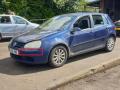 молдинг переднего бампера Volkswagen Golf 5 поколение 2006, 1.6 л., FSI, BLF, бензин, 6МКПП, shadowblue / ld5q, хетчбэк 5 дв., передний привод, правый руль, 1K0807717A - фото №3