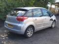 спойлер Citroen C4 Picasso 1 поколение 2008, 1.8 л., i, 6FY (EW7A), бензин, 5МКПП, gris aluminium / ezr, минивэн, передний привод, правый руль, 8742P8 - фото №4