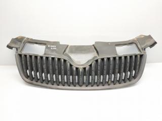 решетка радиатора Skoda Fabia 2 поколение (5J) 5J 2008, 1.2 л., i, BBM, бензин, 5МКПП, серый, хетчбэк 5 дв., передний привод, правый руль, 5J0853668