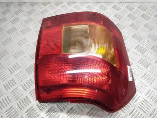 фонарь задний правый Toyota Corolla 9 поколение (E120/E130) [рестайлинг] 2003, 1.4 л., i, 4ZZ-FE, бензин, 5МКПП, т-синий, хетчбэк 5 дв., передний привод, правый руль