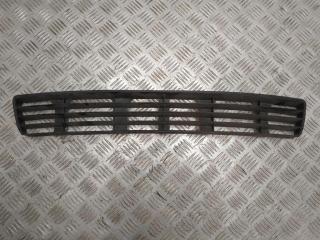 заглушка (решетка) в бампер Audi A4 B5 1998, 1.8 л., i, ADR, бензин, 5МКПП, синий, универсал, передний привод, правый руль, 8D0807683