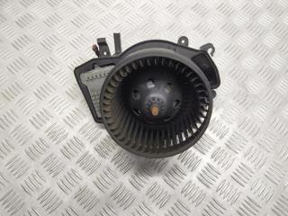 моторчик печки Mercedes-Benz C-Класс W203/S203/CL203 [рестайлинг] 2004, 1.8 л., Kompr, M 271.946, бензин, АКПП, бежевый, 693u, седан, задний привод, правый руль, A2038202614