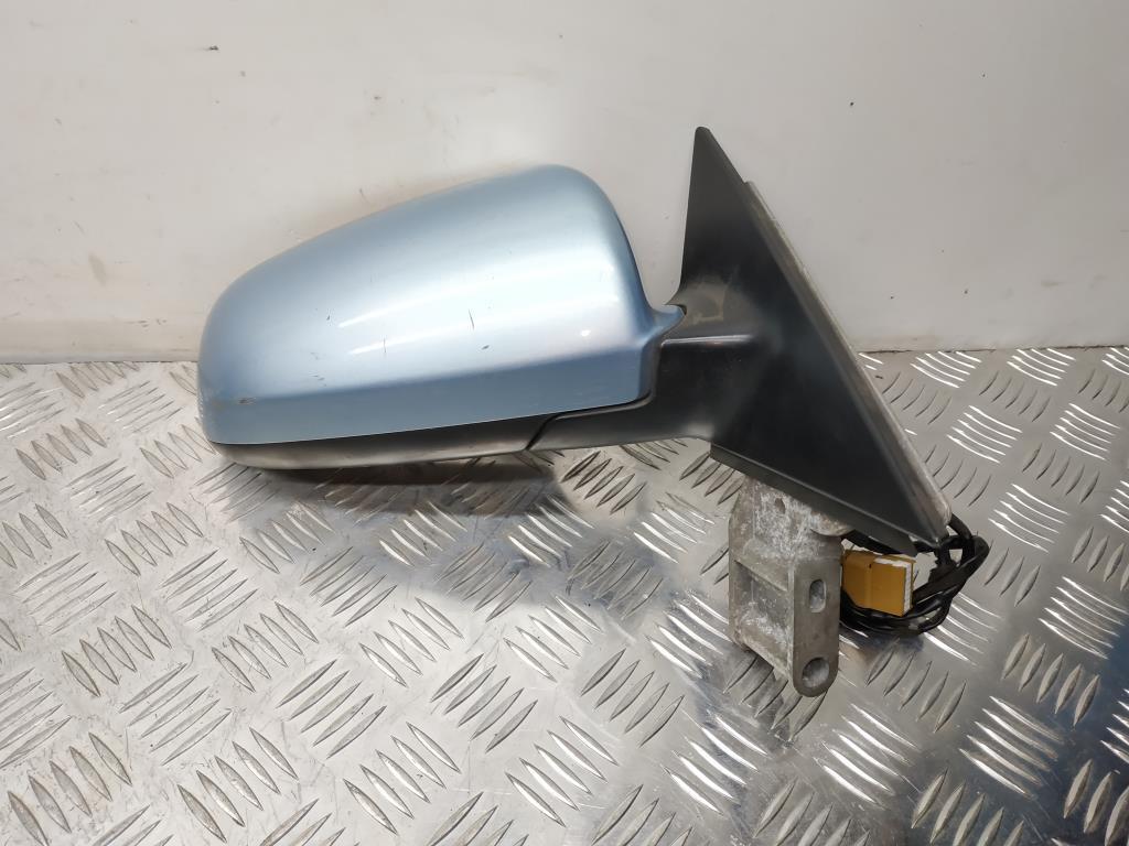 зеркало наружное правое Audi A4 B6 2004, 1.8 л., Ti, BFB, бензин, вариатор, голубой, кабриолет, передний привод, правый руль, 8H2858532E - фото №1