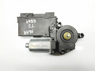 моторчик стеклоподъемника передний левый Audi A4 B7 2006, 2.0 л., TDi PD, BRE, дизель, 6МКПП, silbersee / ly7w, универсал, передний привод, правый руль, 8E2959801F, 5WK49199CBF