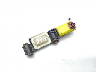 датчик удара Audi A4 B7 2005, 2.0 л., TDi, BRE, дизель, АКПП, phantomschwarz / lz9y, универсал, передний привод, правый руль, 8E0959651A