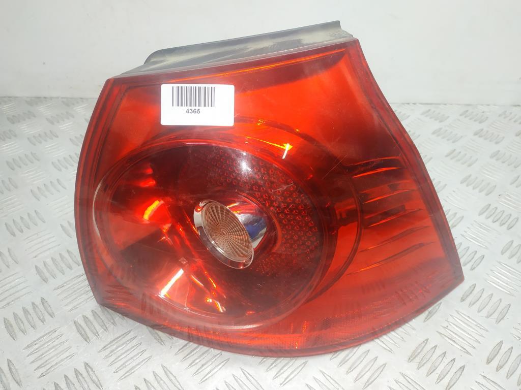 фонарь задний правый Volkswagen Golf 5 поколение 2005, 2.0 л., TDi, BKD, дизель, 6МКПП, синий, хетчбэк 5 дв., передний привод, правый руль, 1K6945096E - фото №1