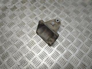 кронштейн двигателя Mercedes-Benz C-Класс W202/S202 [рестайлинг] W202 1999, 2.2 л., CDi, OM 611.960, дизель, АКПП, синий, седан, задний привод, правый руль, 6042230004