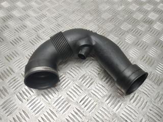 патрубок воздушного фильтра Mercedes-Benz C-Класс W203/S203/CL203 W203 2003, 2.2 л., CDi, OM 611.962, дизель, 6МКПП, серебро, седан, задний привод, правый руль, A6110940108, A6110940308