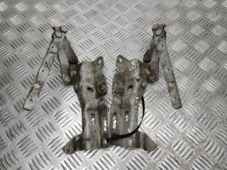 петля капота Mercedes-Benz C-Класс W203/S203/CL203 W203 2003, 2.2 л., CDi, OM 611.962, дизель, 6МКПП, серебро, седан, задний привод, правый руль, A2038800328, A2038800428