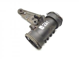 патрубок интеркулера Mercedes-Benz C-Класс W203/S203/CL203 W203 2002, 2.2 л., CDi, OM 611.962, дизель, 6МКПП, aragonitblau / 941, седан, задний привод, правый руль, A0041533128, A2035200095