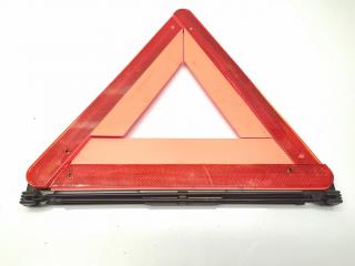 знак аварийной остановки Mercedes-Benz C-Класс W204/S204 W204 2007, 2.1 л., CDi, OM 646.811, дизель, АКПП, iridiumsilber / 775, седан, задний привод, правый руль, A2118900397, A2098900097, A2118900197