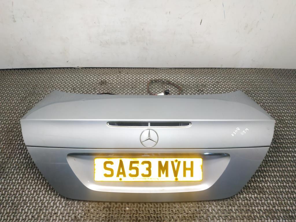 крышка багажника (дверь 3-5) Mercedes-Benz E-Класс W211/S211 2003, 2.1 л., CDi, OM 646.961, дизель, АКПП, brillantsilber / 744, седан, задний привод, правый руль, A2117500375, A2117500075 - фото №1