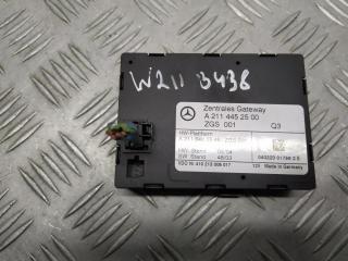 Блок управления бесключевым доступом Mercedes-Benz E-Класс W211/S211 2004, 2.2 л., CDi, дизель, АКПП, brillantsilber / 744, седан, задний привод, правый руль, A2114452500, A2115403545