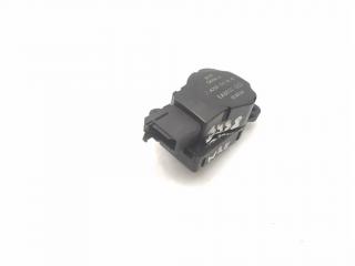 моторчик заслонки печки Mercedes-Benz E-Класс W211/S211 2004, 2.2 л., CDi, дизель, АКПП, brillantsilber / 744, седан, задний привод, правый руль, A2038201642
