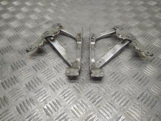 петля капота Mercedes-Benz E-Класс W211/S211 [рестайлинг] 2007, 2.2 л., CDi, дизель, АКПП, iridiumsilber / 775, седан, задний привод, правый руль, 2118800428