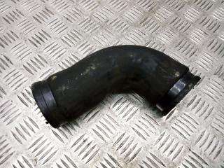 патрубок интеркулера Mercedes-Benz Sprinter 1 поколение (W901-905) [рестайлинг] W903 2001, 2.1 л., CDi, OM 611.981, дизель, 5МКПП, arktikweiss / 9147, микроавтобус, задний привод, правый руль, A9015283582