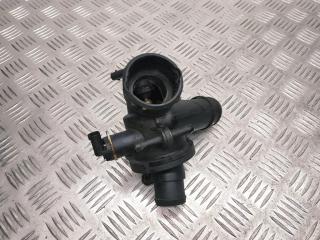 корпус термостата Mercedes-Benz Sprinter 2 поколение (W906) 2010, 2.1 л., CDi, OM 651.955, дизель, 6МКПП, белый, микроавтобус, задний привод, правый руль, A6512000615, A6512001215, A6512001500, A6512001715, A6512002800