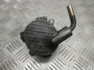 насос вакуумный Mercedes-Benz Vito W638 2002, 2.2 л., CDi, OM 611.980, дизель, 5МКПП, синий, минивэн, передний привод, правый руль, A6112300165