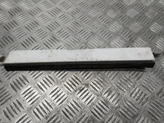 ресничка (ус) левой фары Mercedes-Benz W124 1 поколение 1991, 2.3 л., i, M 102.982, бензин, АКПП, белый, 147, седан, задний привод, правый руль, A1248890563